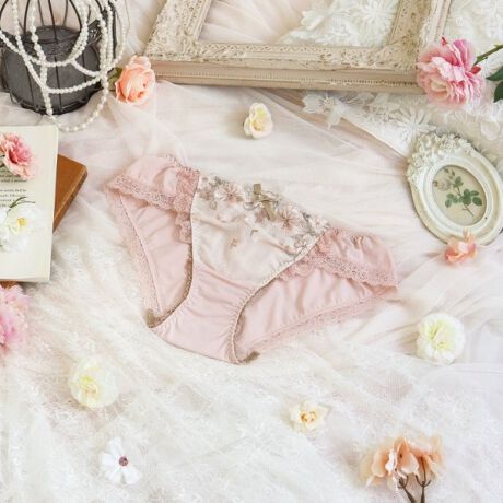 [^ԁFN0574600]y킽ݍރt[V[zTClÂԂ`[tɂȃV[YłBŜɎU΂߂TClÂԂ́A11̃̓ɕω邱ƂŁAԔɂ悤ȉ؂₩ȕ͋CɁBNƊۂ݂̂s⏬ԒBӂ񂾂ɂ炢AtF~jȈۂɎdオ܂BtgTChɂ̓[XYāA炵㉟܂B炩Fx[XɁA▭ȃJ[OɐSƂ߂IvoryEMustardEPink3FœWJBTClẢԌtuсvu]v̂悤ɁAgɒ邾łƏΊ炪炭悤ȃT}RNVłBACeEpx[VbNȃrLj^CṽV[cłBV[c̑ɂ̓[XgpA{gXւɂȂĂ܂BEGXgɂ͐Lт̂悢Sgp邱ƂŁADɃtBbg܂BƂC̗ǂSnłBTCYMFqbv 87`95cmLFqbv 92`100cmidlEobNLkFEtgF኱聃֘AACẽACe͈ȉ育mFBE64600 uW[iBECjE64601 uW[iDEEEFjE64602 uW[iGEHjE44603 ₷݃uiMELjE44604 ₷݃uiLLjE44605 ₷݃ui3LjE74600 m[}V[cE74601 [XV[cE74604 TobNE74606 Tj^[E14601 JbvtXbvƖ̊֌WɂAۂFČꍇ܂B܂Ap\REX}[gtHȂǂ̊ɂA኱iƉ摜̃J[قȂꍇ܂B