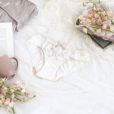 [^ԁFN0574646]yNVJȃEFfBOhX܂ƂāzAeB[N[XEFfBOhXC[WV[YłB[Xɂ͂肰Ȃ`FbNقǂƂŁANVJȕ\ɁBU΂߂ꂽԂ̓pbJ[@炢A؂₩ŗ̓IȈۂvX܂BŜɂقǂ@ׂȃALLƏiȋPo܂BJ[̓EFfBOhXAzAl̋CiӂWhiteEGrayEMint̃g[œWJĂ܂BACeEpRisa MaglĩTj^[V[ćAuW[ƃyAŃfUC肵Ă܂Bu[ȓłR[fBl[gyŗJTȋCHAPPYɁBȊ肢߂Ă͂܂B[fނgpAC̗ǂSnŃXgXt[ɂ܂BNb`̓JTJTƉȂɂA̗Ƃ₷hzgpĂ܂Bɂ̓[XgpA{gXւɂȂĂ܂BTCYMFqbv 87`95cmLFqbv 92`100cmidlEobNLkFENb`hzgp֘AACẽACe͈ȉ育mFBE64640 uW[iBECjE64641 uW[iDEEEFjE64642 uW[iGEHEIjE74640 m[}V[cE74641 [XV[cE74644 TobNE74646 Tj^[E14640 XbvƖ̊֌WɂAۂFČꍇ܂B܂Ap\REX}[gtHȂǂ̊ɂA኱iƉ摜̃J[قȂꍇ܂B