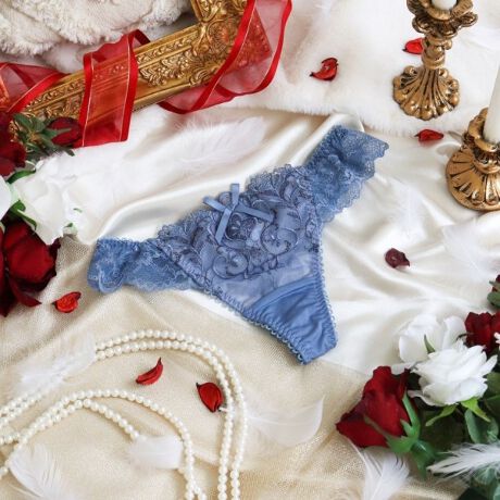 [^ԁFN0574684]yVfAP̕zт₩ȋ{ȃC[WAT}̃NX}XRNVłB[Xɂ̓VfA`[tɂ`Ȑӂ񂾂ɂ炢ACiӂNVJȐEςoBŜɋPhJāA@ׂɃXeb`ω邱ƂŁAg[̒ɂ̂ۂɎdオ܂B[Xӂɂ͏ȂԂ炢A肰Ȃ炵\B{`[tɂAbvPɂ́AԂƃ[tgݍ킹ėVѐSvX܂BN1x̃NX}XV[ÝARisa MaglĩWF[ŃqCɁBN̔o uRisa Magli Reinei[kjvuh̐Eςy݂BACeEpEGXgobNɂđ[XdlɂȂĂ܂BTobNV[c͑̃V[cɔוzʐςȂߒʋC悭Aɂ߉Kɂp܂BV[c̃CCɂȂȂ߁A{gX̎ނ킸Lp܂BobNG̗D[X̂߁ATobNV[c߂Ă̕pĂ₷fUCłBTCYMFqbv 87`95cmLFqbv 92`100cmidlEobNLkFEtgF聃֘AACẽACe͈ȉ育mFBE64680 uW[iBECjE64681 uW[iDEEEFjE64682 uW[iGEHjE54683 \tguE74680 m[}V[cE74681 [XV[cE74682 {V[cE74684 TobNE74685 qbvnOE94689 L~^bvZbgE14683 hXE34685 J[fBKE04689 K[^[xgƖ̊֌WɂAۂFČꍇ܂B܂Ap\REX}[gtHȂǂ̊ɂA኱iƉ摜̃J[