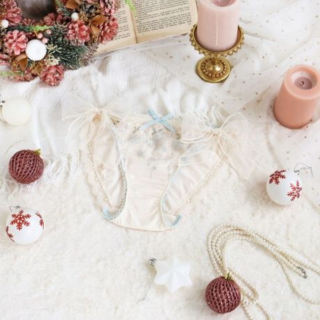 [^ԁFN0574662]y߂I[igɈ͂܂āzLLƗhI[ig`[tɂAT}̃NX}XRNVłB[Xɂ͑ӂɏĂ郊{⃂~̖؁Axӂ񂾂ɎhJāAI[igƗhĂlq炵\B̊Oɍ~ς̌AՂ̃ō؂ɂ炢܂Btgӂ̓Vvȃ[X2iɂȂ悤؂ւāAhJPPi`ȏioĂ܂BN1x̃NX}XV[ÝARisa MaglĩWF[ŃqCɁBSƂ߂fGȂЂƎ߂BACeEpTChɂ̓StĂ邽߁A{قǂĂV[cEĂ܂Sz͂܂B{V[c߂Ă̕ɂ߂ACełBTCYMFqbv 87`95cmLFqbv 92`100cmidlEobNLkFEtgF኱聃֘AACẽACe͈ȉ育mFBE64660 uW[iBECjE64661 uW[iDEEEFjE64662 uW[iGEHEIjE54663 \tguE74660 m[}V[cE74661 [XV[cE74662 {V[cE74663 tAV[cE74664 XyVTobNV[cE14660 XbvE14664 Jbvt}LVs[XE34665 J[fBKE04669 K[^[xgƖ̊֌WɂAۂFČꍇ܂B܂Ap\REX}[gtHȂǂ̊ɂA኱iƉ摜̃J[قȂꍇ܂B