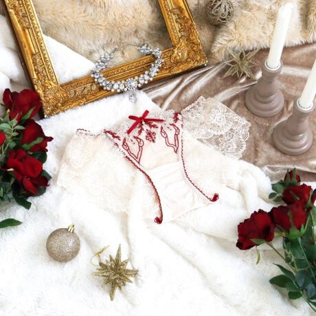 [^ԁFN0574671]yXbOēʂȃNX}XzNX}Xɂ͌ȂXbOǏ`[tɂAT}̃NX}XRNVłB[Xɂ͊􉽊w͗lT[Jbg̃AbvP炢A؂₩ŉŝdオɁBӂ񂾂ɃhJāACiӂPƎaVȃJ[OAGKgȑl̃NX}Xo܂Btg̃{ɂ͗h郉CXg[vX܂BN1x̃NX}XV[ÝARisa MaglĩWF[ŃqCɁBN̔o uRisa Magli Reinei[kjvuh̐Eςy݂BACeEpgn͑[XɂȂĂALk̂郌[XɐSn悭tBbg܂Bɂ̓SgĂȂ̂ŐH܂AƂSnłB{gXւV[cC܂BʋC悭AKɂp܂BÂA_߂ȂʊӂfUCAOWA[ȑl͋̕Co܂BTCYMFqbv 87`95cmLFqbv 92`100cmidlEobNLkFEtgF聃֘AACẽACe͈ȉ育mFBE64670 uW[iBECjE64671 uW[iDEEEFjE64672 uW[iGEHjE54673 \tguE74670 m[}V[cE74671 [XV[cE74672 XyV{V[cE74674 TobNE14670 XbvE94679 xr[h[ZbgE34675 J[fBKE04679 K[^[xgƖ̊֌WɂAۂFČꍇ܂B܂Ap\REX}[gtHȂǂ̊ɂA኱iƉ摜̃J[قȂꍇ܂B