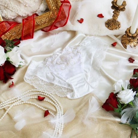 [^ԁFN0574680]yVfAP̕zт₩ȋ{ȃC[WAT}̃NX}XRNVłB[Xɂ̓VfA`[tɂ`Ȑӂ񂾂ɂ炢ACiӂNVJȐEςoBŜɋPhJāA@ׂɃXeb`ω邱ƂŁAg[̒ɂ̂ۂɎdオ܂B[Xӂɂ͏ȂԂ炢A肰Ȃ炵\B{`[tɂAbvPɂ́AԂƃ[tgݍ킹ėVѐSvX܂BN1x̃NX}XV[ÝARisa MaglĩWF[ŃqCɁBN̔o uRisa Magli Reinei[kjvuh̐Eςy݂BACeEpx[VbNȃrLj^CṽV[cłBV[c̑ɂ̓[XgpA{gXւɂȂĂ܂BEGXgɂ͐Lт̂悢Sgp邱ƂŁADɃtBbg܂BƂC̗ǂSnłBTCYMFqbv 87`95cmLFqbv 92`100cmidlEobNLkFEtgF聃֘AACẽACe͈ȉ育mFBE64680 uW[iBECjE64681 uW[iDEEEFjE64682 uW[iGEHjE54683 \tguE74680 m[}V[cE74681 [XV[cE74682 {V[cE74684 TobNE74685 qbvnOE94689 L~^bvZbgE14683 hXE34685 J[fBKE04689 K[^[xgƖ̊֌WɂAۂFČꍇ܂B܂Ap\REX}[gtHȂǂ̊ɂA኱iƉ摜̃J[قȂꍇ܂B