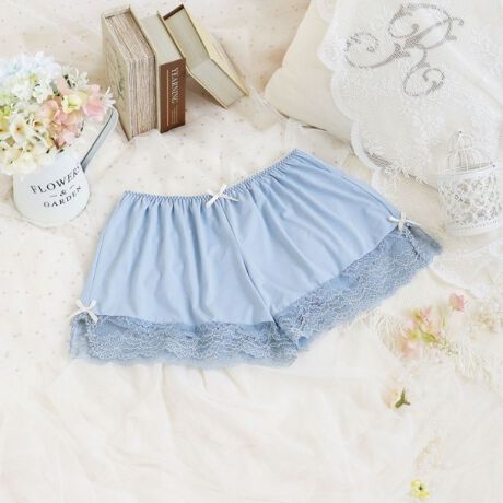 [^ԁFN0524711]yɍ炭AbT̂Ԃ~l߂āzlC𔎂u[ivAVJ[ăoCoBJ[ybgɍ炫ق鏬炵AbT̂悤ɁAԂ𐞂̗TChɔ~l߂fUCłB򊴂̂Ԃт͂܂ŕΔ̂悤ŁAԐcɂꂽ̃LLƂ߂AL[gȈۂ^Ă܂Bɂ̓zCg̎hJłԂXgb`[Xӂ񂾂ɂ炢A肰Ȃ؂ւăXbgvXB̃L~\[ƍ킹邱ƂŁAו܂ŐS䂩R[fBl[gɎdオ܂BAbT̉ԌtuDvu䂩v̂悤ɁA炩DӂiȃJ[WJɂȂĂ܂BACeEpgnׂ͂肪悢fނgpĂAƂC̗ǂSnłBLkApĂăXgXɂdlɂȂĂ܂BTCYMFqbv 87`95cmiF30cmjLFqbv 92`100cmiF30cmjidlEgn̐LkFEEGXgS֘AACẽACe͈ȉ育mFBE64710 uW[iBECjE64711 uW[iDEEEFjE64712 uW[iGEHEIjE74710 m[}V[cE74711 [XV[cE74712 {V[cE74716 Tj^[E14710 XbvE34711 JbvtL~\[E24711 ^bvpcƖ̊֌WɂAۂFČꍇ܂B܂Ap\REX}[gtHȂǂ̊ɂA኱iƉ摜̃J[قȂꍇ܂B