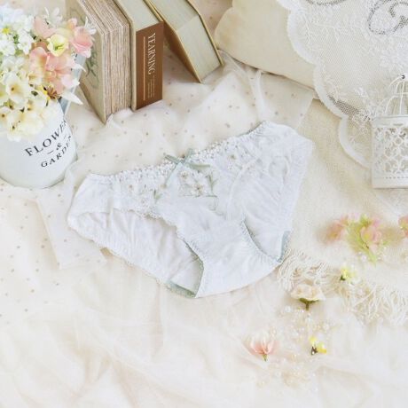 [^ԁFN0574716]yɍ炭AbT̂Ԃ~l߂āzlC𔎂u[ivAVJ[ăoCoBJ[ybgɍ炫ق鏬炵AbT̂悤ɁAԂӂɔ~l߂fUCłB򊴂̂Ԃт͂܂ŕΔ̂悤ŁAԐcɂꂽ̃LLƂ߂AL[gȈۂ^Ă܂Btgɂ͏Ԃ̃u[PC[WfUCvXA̎q炵͋CɁBAbT̉ԌtuDvu䂩v̂悤ɁA炩DӂiȃJ[WJɂȂĂ܂BACeEpRisa MaglĩTj^[V[ćAuW[ƃyAŃfUC肵Ă܂Bu[ȓłR[fBl[gyŗJTȋCHAPPYɁBȊ肢߂Ă͂܂B[fނgpAC̗ǂSnŃXgXt[ɂ܂BNb`̓JTJTƉȂɂA̗Ƃ₷hzgpĂ܂Bɂ̓[XgpA{gXւɂȂĂ܂BTCYMFqbv 87`95cmLFqbv 92`100cmidlEobNLkFENb`hzgp֘AACẽACe͈ȉ育mFBE64710 uW[iBECjE64711 uW[iDEEEFjE64712 uW[iGEHEIjE74710 m[}V[cE74711 [XV[cE74712 {V[cE74716 Tj^[E14710 XbvE34711 JbvtL~\[E24711 ^bvpcƖ̊֌WɂAۂFČꍇ܂B܂Ap\REX}[gtHȂǂ̊ɂA኱iƉ摜̃J[قȂꍇ܂B