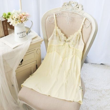 [^ԁFN0514710]yɍ炭AbT̂Ԃ~l߂āzlC𔎂u[ivAVJ[ăoCoBJ[ybgɍ炫ق鏬炵AbT̂悤ɁAԂoXgӂXgbvA̗TCh܂Ŕ~l߂fUCłB򊴂̂Ԃт͂܂ŕΔ̂悤ŁAԐcɂꂽ̃LLƂ߂AL[gȈۂ^Ă܂BoXgɂ͏Ԃ̃u[PC[WfUCvXA̎q炵͋CɁBoXgɂ̓zCg̎hJłԂXgb`[Xӂ񂾂ɂ炢Aו܂ŐS䂩ACeɎdオ܂BAbT̉ԌtuDvu䂩v̂悤ɁA炩DӂiȃJ[WJɂȂĂ܂BACeEpgnׂ͂肪悢fނgpĂAƂC̗ǂSnłBLkApĂăXgXɂdlɂȂĂ܂BTCYMFoXg 79`87cmiF75cmjLFoXg 86`94cmiF75cmjidlEXgbv߉\iOsjEgn̐LkF聃֘AACẽACe͈ȉ育mFBE64710 uW[iBECjE64711 uW[iDEEEFjE64712 uW[iGEHEIjE74710 m[}V[cE74711 [XV[cE74712 {V[cE74716 Tj^[E14710 XbvE34711 JbvtL~\[E24711 ^bvpcƖ̊֌WɂAۂFČꍇ܂B܂Ap\REX}[gtHȂǂ̊ɂA኱iƉ摜̃J[قȂꍇ܂B