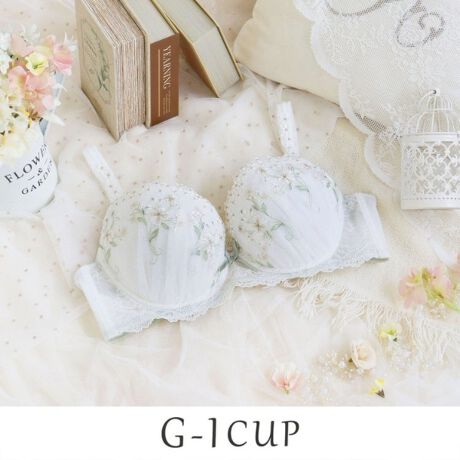 [^ԁFN0564712]yɍ炭AbT̂Ԃ~l߂āzlC𔎂u[ivAVJ[ăoCoBJ[ybgɍ炫ق鏬炵AbT̂悤ɁAԂJbvӂXgbv܂Ŕ~l߂fUCłB򊴂̂Ԃт͂܂ŕΔ̂悤ŁAԐcɂꂽ̃LLƂ߂AL[gȈۂ^Ă܂BJbvɂ͏Ԃ̃u[PC[WfUCvXA̎q炵͋CɁBTChɂ̓zCg̎hJłԂXgb`[X炢Aו܂ŐS䂩ACeɎdオ܂BAbT̉ԌtuDvu䂩v̂悤ɁA炩DӂiȃJ[WJɂȂĂ܂Bp^[wGlamor Bra^oXgAbv^CvxGJbv`pɐ݌vꂽp^[łBTChplƃJbṽ{[AOSŃ{[̂oXgvbVAbvȂx܂Bȕɂ߂łyȒSnƈ芴~{[̂oXgƎxidlE3/4JbvEC[ETCh{[ijEO\pbhȂipbh|Pbg͂jEzbNF3i~3EXgbv߉\iOsj֘AACẽACe͈ȉ育mFBE64710 uW[iBECjE64711 uW[iDEEEFjE64712 uW[iGEHEIjE74710 m[}V[cE74711 [XV[cE74712 {V[cE74716 Tj^[E14710 XbvE34711 JbvtL~\[E24711 ^bvpcƖ̊֌WɂAۂFČꍇ܂B܂Ap\REX}[gtHȂǂ̊ɂA኱iƉ摜̃J[قȂꍇ܂B