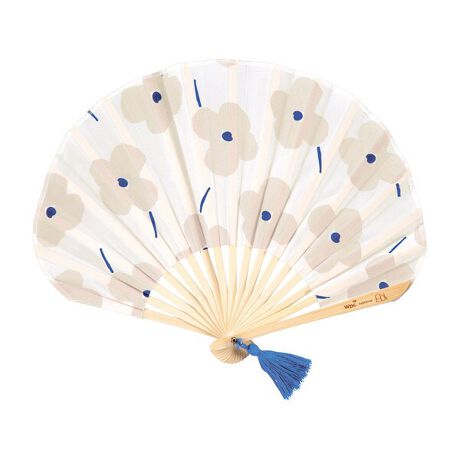 [^:W084-204]IVȃeLX^ĆBig₷Wpc.̐qq[P[XtrVF̂悤Ȋۂ݂A炵Wpc.̎[P[XtqBuav̗͋CcȂAĩt@bVɂ݂₷fUC10E20̎Ⴂ炲Nz̕܂ŁAL̕ɂg܂B[P[Xt̎^т₷TCYȂ̂ŁA߂ɍ킹߃obOɂ[₷lXȃV[Ŋp܂BuLv̌`牏N̗ǂ蕨ƂĒmqBMtg{bNXȂ̂ŁAƑFlAbɂȂւ̑蕨ɂ߂łBɋC𖾂邭Ă悤ȑN₩ȐFgŁASɎc鑡蕨ɂȂ邱ƊԈႢȂBTCYFc22.5~29cmiLԁjqY^CvWJrVvŗg[̃Y^Cv܂BMtg{bNXtȂ̂ŁAJbv₲vwAeւ̑蕨ɂ߂łBgpɂȂOɐiɕtĂ邲gp̒ӂǂ݂B[Wpc. Patterns/ _us[V[p^[Y]SɁAA悤BP͂߂Ƃ郌CObYuhuWpc.vaACtX^CuhB Wpc.̃CObYɍ̗pĂwJ̓łS₩ɁxƂzɒzIWifUCAX̕炵ɖ𗧂܂܂ȃACeɂ̂Ă͂܂B J̓łȂA̓A܂̓B tďH~ 365 ACȂXʂȓ܂ŁB Wpc. Patterns ́AeLX^CfUCʂāAlX̐S𐰂₩ɍʂ鐻iÂڎw܂B[Wpc. / _us[V[]uVȉ\𐶂ݏovX[K2004Nɒa{̃CObYuhBlXȐW̕ɎPƂւ̔ӎ𔭐M܂BĉJ̓̓KĂ炦鐻i͂܂B