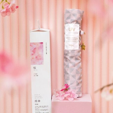 [^:JTC-001-002]s{̓`㕗fUCŗƂ񂾘ảJPt{̔`FLȎRAe݂₷㕗̃fUCŎPɗƂ݂܂BE̕XɁA{̕g߂ɊĂ悤A{̎R̐Fʂ`[tɂĂ܂BʂňقȂ`̃`[tĂ̂|CgJ[C[WƂɉԌtYApbP[W̔ɂ{ƉpŋLĂ܂ByisNjzcDEyȂ̎iIWjzcт^ԁEƂĂKyip[vjzcDE}ytiO[jzcsVEi̎Ⴓy؂̉ԁiCgO[jzcÉyyʃ^CvžyŎ^т̃XgXyBd125gŁAPĂĂA΂̒ɓĂ鎞ɂASɂȂȂyʎPłB߂̂΂ɂ̂ŁAdɂo|ɂCyɎĂ̂1{łBeTCY͑傫߂55cmdlAANVŊJłC[W[I[v^CvŁATCYg₷ǋ܂BLxȃfUCŁApɂv[gɂACɓ1{Iт܂B̓gJPiJpj̐i͉JPƂĂgƂƂĂ܂AOh~ʂ܂BAAF̔ZWɂĎOՕiUVJbgjقȂ܂B̐lڈƂĂQƂBWFF80%AZFF90%J@JiC[W[I[vjdlB|L|L܂炸ɃX[YɊJł܂BgpɂȂOɐiɕtĂ邲gp̒ӂǂ݂B[Wpc. / _us[V[]uVȉ\𐶂ݏovX[K2004Nɒa{̃CObYuhBlXȐW̕ɎPƂւ̔ӎ𔭐M܂BĉJ̓̓KĂ炦鐻i͂܂B