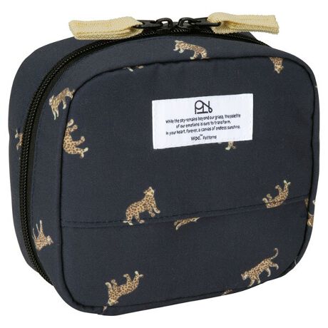 [^:W140]ڂȂ[łI͂XNGA|[`傤ǂ悢TCYƎ[͂͂̂͂XNGA|[`Bɂ͎d؂肪tĂ邽߁AႲႵȃ|[`萮Ȃ[Ă܂Bt@Xi[Jő傫J߁AomXgXBɁA|[`Oʂɂ̓eBbV|PbgtĂ邽߁AobOɂΈSIIWĩeLX^CgpIVȃfUCŁAڂɐG邽ыC܂B̒ʋ΁Eʊw^̃}`|[`ƂāBs̃CNEXLPA|[`ƂāBV[ɍ킹ėlXȎgłA@\|[`łBy͂Hz̏i͐nɂ͂H{Ă邽߁A͂₷AɂłB͂ʂ͂gpgppxɂ菙XɒቺĂ܂BȂǎނɂĂ͎ɂ܂̂ŗ\߂BgpɂȂOɐiɕtĂ邲gp̒ӂǂ݂B[Wpc. Patterns/ _us[V[p^[Y]SɁAA悤BP͂߂Ƃ郌CObYuhuWpc.vaACtX^CuhB Wpc.̃CObYɍ̗pĂwJ̓łS₩ɁxƂzɒzIWifUCAX̕炵ɖ𗧂܂܂ȃACeɂ̂Ă͂܂B J̓łȂA̓A܂̓B tďH~ 365 ACȂXʂȓ܂ŁB Wpc. Patterns ́AeLX^CfUCʂāAlX̐S𐰂₩ɍʂ鐻iÂڎw܂B[Wpc. / _us[V[]uVȉ\𐶂ݏovX[K2004Nɒa{̃CObYuhBlXȐW̕ɎPƂւ̔ӎ𔭐M܂BĉJ̓̓KĂ炦鐻i͂܂B