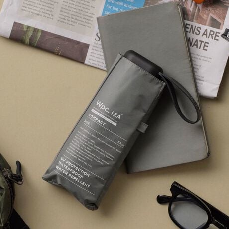 [^:ZA020]Jp̐܂肽ݎPuWpc. IZAi_us[V[C[UjvV[YlCIƂɂRpNgȎ̂ЂTCY^CvBZA020FCOMPACT RpNgȎ̂ЂTCYŎ^т̃XgXyB6{̐e5iKɐ܂肽߂݌vŁAc17cmA6.5cmƃRpNgɎ[\łBobÕTCh|PbgɂۂƓTCYBXNGA^Ȃ̂ŃobÕVGbg[ł܂By𗽂ŁAN[ȓցBz̊x ՔM␶nʂ̃R[eBOɂA|IȎՔMʂ𔭊BVłÅx啝ɉ܂BEPgpĂȂꍇ̓̕\ʉxF52.8EWpc. IZA gpꍇ̓̕\ʉxF38.1i̎gACۏHʂt˔MA≷xȂǂ̉eɂAՔMʂ͈قȂ܂BF25~60%RH@ƎˋxF800W/[g(JIS L 1951ՔMlxjFItF/|GXe100%PUR[eBO/eTCY55cmĂ̑G ኾ}̊x邱ƂŁA̗ʂ啝ɒጸBW~Ȃǂ}ĉKɉ߂܂BEPgpĂȂꍇ̔ʁF14.1gEWpc. IZA gpꍇ̔ʁF10.8gʂ̊͌l܂Bʕϒl̓j^[i20jj3̑lɂZoB@F25~60%RHɂāA800W/[gɐݒ肳ꂽlHzƖɃgbh~ݒuA팱҂4.0km/h̑x20ԕsB̎Ўẅߕ𒅂Aߕ̏dʕω𑪒肵AʂƂBĂEO ኮSՌՌUVJbg100̐n̗pBUPF50{iOیwjōllBLڂ̎ՌEUVJbgEUPFl͐n̏Ԃł̑lłBP{̂̐\lł͂܂B܂AnɎ{ꂽhJEDȂUVHnȊǑ̕ł͂܂ByJ̓ɂAS̔Bzō ᝛́␶n\ʂɎ{HɂAō5̝BH]₷AJ̓̃XgXy܂BɁAʂ̎PƔrIɎ靛H{Ă܂BP̒ʏgpz肵APn̐󎎌10`50{A\r̂łBДr󎎌Fƒp@ɂ󎎌A15{@Fōx5AŒ჌x1Ƃ̓Jɂς ϐJłSȁAϐ10,000mmH2OngpBJⒷԂ̉JPƂĂ̂gṕAJR␶nɐݍދꂪ܂B܂fUC̓ASȖh͂HꍇAJݍނƂ܂̂łӂBmJ@nJiC[W[I[vjdlB|L|L܂炸ɃX[YɊJł܂BgpɂȂOɐiɕtĂ邲gp̒ӂǂ݂BmWpc.IZA/ _us[V[C[U]PgтVj̃G`PbgBgɂˑR̍JҏB̓AJ̓APAĝĂȂTXeBiuȃX^CBl̒ĵ߂̐JpPłB