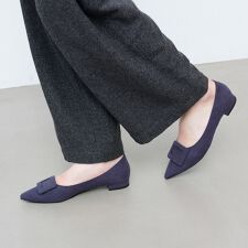 ラウナレア(Launa lea)の【25秋冬新カラー】バックルポインテッドトゥパンプス(0459,0459A)