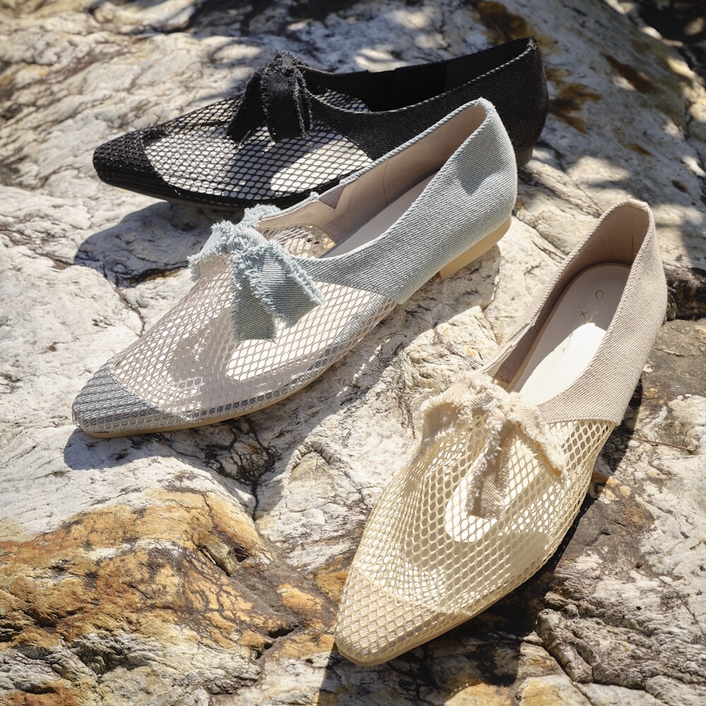 【pitayaumauma 】COACH リボン付きフラットシューズ ﾒｯｼｭﾘﾎﾞﾝﾌﾗｯﾄｼｭｰｽﾞ(0603) | ラウナレア(Launa lea) | マルイウェブチャネル