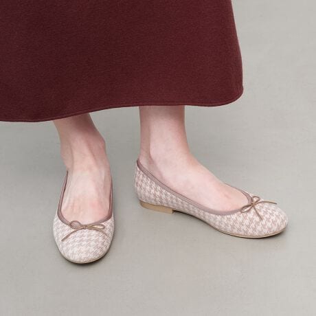 [^:B1613A]EhgDoGV[Y(B1613A)H~R[fɉ؂YAioGV[YBɋGߊƂ炩ȏ炵vXĂ܂B킸1cm̃q[̓tbgoŕ₷ANbṼ\[ŔɂpcɂXJ[gɂ킹₷Aʋ΂x̂o܂ŊH~̂ꂢ߃JWAʂꑫłBu[O[ZF[݂̂jAXJ[ŁAmIŃVbNȑɃsNZFh肷Ȃقǂ悢rrbgiȊÂvXx[WZ/CFVvȃR[fɍ킹₷cC[hfށyPOINTzElC̃oGV[YV[YH~炵fUCoED]̂ӂӂ\[͗SnEGߊCɏo閜\ACeE炵̒ɂǂl̗▭ȃoX