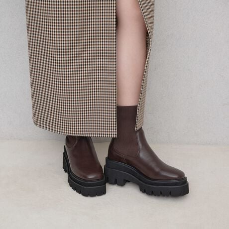 [^:S159]jbg\bNXu[c(S159)܂Ń\bNX𗚂Ă邩̂悤Ȍy₩ȗSn͂̃jbg\bNXu[cILk̂郊ufނɂtBbgAؚƔr̃CoĂ܂_炩ȑfފőǂAԂ̒płXgXt[BfC[ɂ҂ȈꑫłB{[̂fUCȂA\bNXƌĂ邽߁Afj⃏Chpcɍ킹ĂdȂ炸oX̗ǂX^CɁIXJ[g~jACeƑgݍ킹΁AgĥR[fBl[gy߂܂7.5cm̃q[͂ƃX^CAbvʂ𔭊A芴̂݌vŕ₷X^CbVȌڂƉKȗSn˔\u[cłBVvȂ瑶݊AJWA炫ꂢ߂܂ŕLX^CɃ}b`yPOINTzE\bNX𗚂Ă悤Ȍy₩EɃtBbĝŋrYɖĂ遝E7.5cmq[ŃX^CAbvEJWAtF~j܂ŃR[fg݂₷VvȃfUC