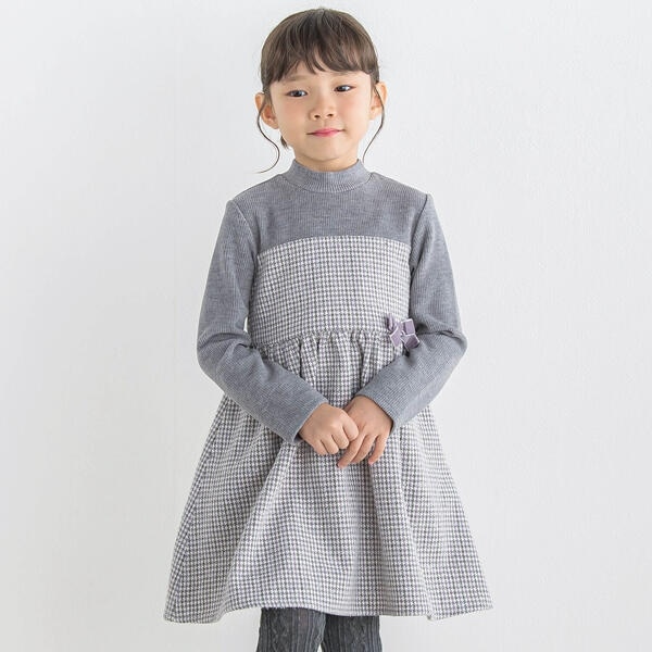 BEBE 新品　定価 18.000+税　グレーワンピース100cm 小さいサイズ 綿100％コットンレースワンピース 低身長さん