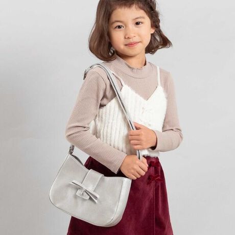 [^ԁF1114-76000]-25AW-lۂ̂郌U[̑fފȃV_[obOBfUCVvō킹₷ԂȂ}`̂ŁAoɂ傤ǗǂTCYBLCJWAbN܂ł܂Ƃ܂܂Bxg̒𒲐߂āAZ߂ȂV_[obOɁA߂ɂă|VFbĝ悤ɂg܂B^bNȃVo[ƃGĩCbh2FWJBxgɂ{|CgɂȂĂ܂B25H~ ̎qACey2025NH~ V[Ye[}z-N[YE̍s-XgueBbNEE}قɃJtF܂łЂƂ̊X̂悤ɋȉˋ̍؋qDł̑DC[WRNVB㎿i̗ǂx[XɗVѐSyvXuWVbNȃX^CĂ܂ByBeBe(ׂ)zhLOVE MODERNh ܂ŁAӋCȃ[sAJWA̒āB㐫sƂ炦Ax[VbNł|Cg{VѐSAy𐷂荞ł܂BVvǁÂIWieB[dĂ܂B