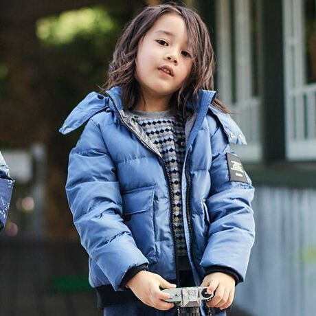 [^ԁF1104-79091]-25AW-J[Ƒ傫ȃvbvt̃|PbgYCNȃ_ER[gBfUCOt@Xi[ƃũubN̔zFn肩B_EtFU[łg~̂őBnɂۉʂ̂T[ngpĂ܂Bɂ͑傫߂̃VRbytBJ[̓Lƃu[2FWJBf/@\t[h̓t@Xi[ŎO\łBɂ+t[hȂłnClbNłƊhł܂B̓Xm[K[h؂ւŃuɂȂĂĂ̂ŕɂ̂|CgBHEۉʂ͑Oҋ@֔F؍ςłBE|PbgB25H~ j̎qACey11e[}R BOYz- X͂T -N[YD͕X͂̒ցBXƂ䂭tBh̗YȌiς\ł̂͑DȂł́ByCeBOWIgbNAbyÂƂǂ̂EB^[bNzFR[fBl[gŃVbNɕ\By2025NH~ V[Ye[}z-N[YE̍s-XgueBbNEE}قɃJtF܂łЂƂ̊X̂悤ɋȉˋ̍؋qDł̑DC[WRNVB㎿i̗ǂx[XɗVѐSyvXuWVbNȃX^CĂ܂ByBeBe(ׂ)zhLOVE MODERNh ܂ŁAӋCȃ[sAJWA̒āB㐫sƂ炦Ax[VbNł|Cg{VѐSAy𐷂荞ł܂BVvǁÂIWieB[dĂ܂B