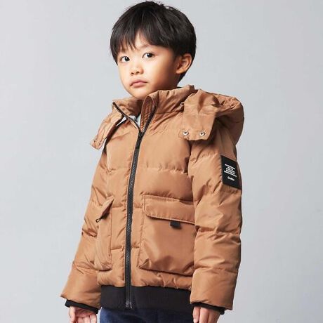 [^ԁF1104-79091]-25AW-J[Ƒ傫ȃvbvt̃|PbgYCNȃ_ER[gBfUCOt@Xi[ƃũubN̔zFn肩B_EtFU[łg~̂őBnɂۉʂ̂T[ngpĂ܂Bɂ͑傫߂̃VRbytBJ[̓Lƃu[2FWJBf/@\t[h̓t@Xi[ŎO\łBɂ+t[hȂłnClbNłƊhł܂B̓Xm[K[h؂ւŃuɂȂĂĂ̂ŕɂ̂|CgBHEۉʂ͑Oҋ@֔F؍ςłBE|PbgB25H~ j̎qACey11e[}R BOYz- X͂T -N[YD͕X͂̒ցBXƂ䂭tBh̗YȌiς\ł̂͑DȂł́ByCeBOWIgbNAbyÂƂǂ̂EB^[bNzFR[fBl[gŃVbNɕ\By2025NH~ V[Ye[}z-N[YE̍s-XgueBbNEE}قɃJtF܂łЂƂ̊X̂悤ɋȉˋ̍؋qDł̑DC[WRNVB㎿i̗ǂx[XɗVѐSyvXuWVbNȃX^CĂ܂ByBeBe(ׂ)zhLOVE MODERNh ܂ŁAӋCȃ[sAJWA̒āB㐫sƂ炦Ax[VbNł|Cg{VѐSAy𐷂荞ł܂BVvǁÂIWieB[dĂ܂B