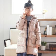 ベベ(BeBe)の【撥水加工】タフタウエストギャザーファーフード中綿コート(100~160cm)