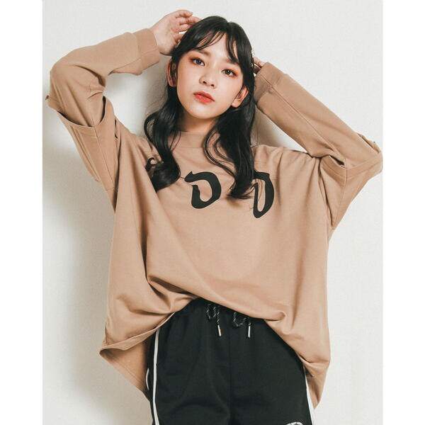 d.i.a. フード付 セットアップ 激カワ トップスショートパンツ