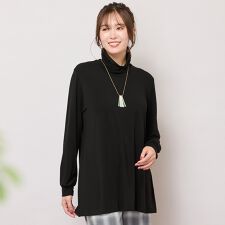 【手洗いOK・吸湿発熱】ハイネックカットソー（ブラック）