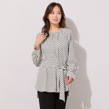 【手洗いOK】幾何柄・リボンタイ・ギャザーブラウス