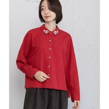 衿先フラワー刺繍ブラウス