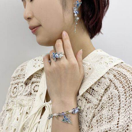 藤の花モチーフピアス アナスイ アナ スイ Anna Sui ファッション通販 マルイウェブチャネル Cb002 018 95 01 藤の花モチーフピアス アナスイ アナ スイ Anna Sui ファッション通販 マルイウェブチャネル Cb002 018 95 01