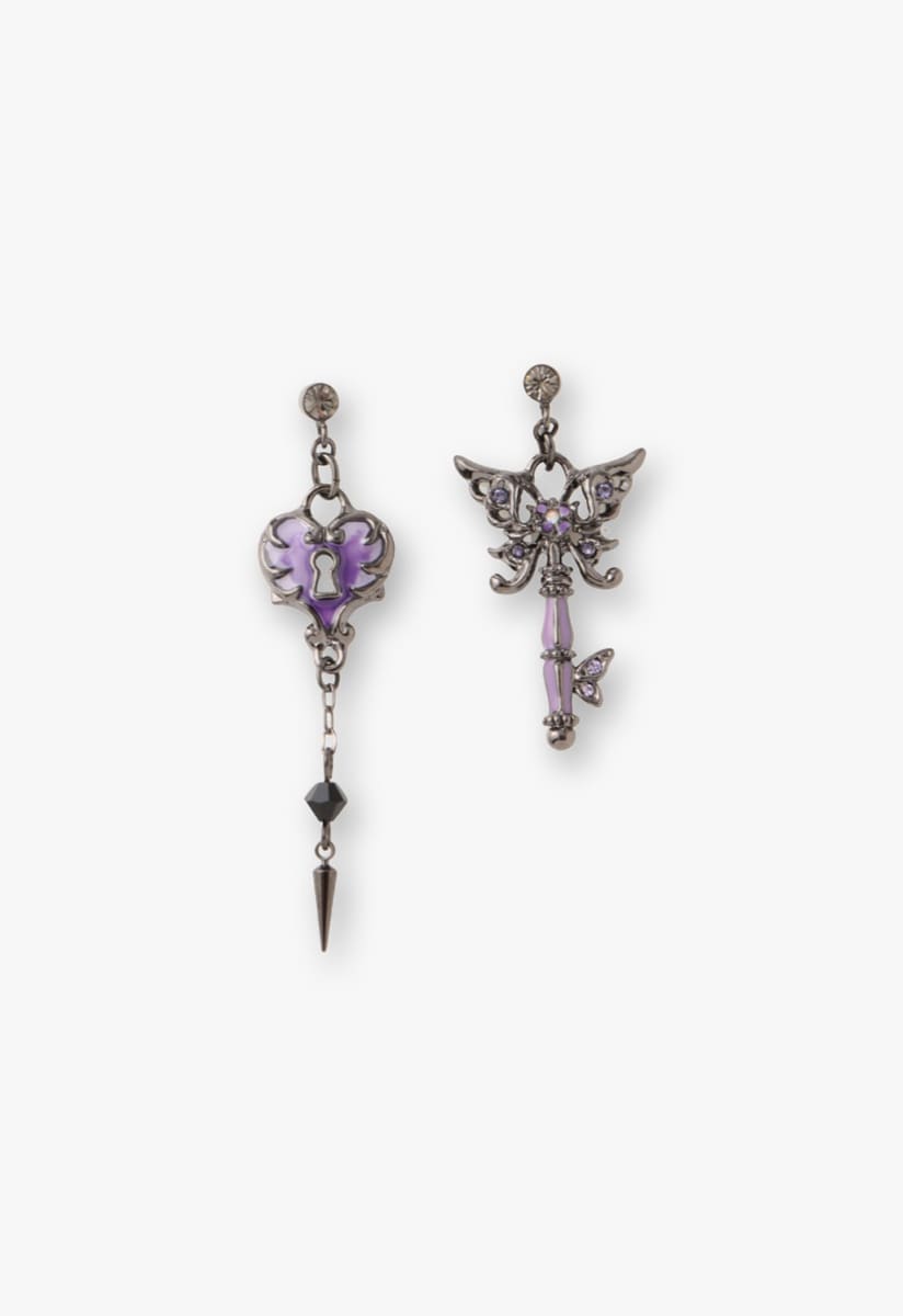 最も完璧な バタフライ鍵モチーフ ピアス | アナ スイ(ANNA SUI) | マルイ アクセサリー