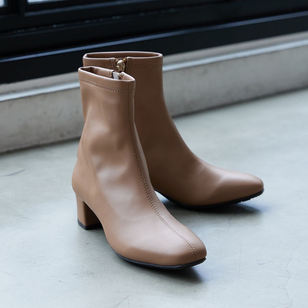 [�}���C]�X�b�L���V���G�b�g�̃v���[���f�U�C���u�����h��×�X�^�C���b�V���u�[�c�v/�A�L���A�[�Y�iAcureZ�j �}����