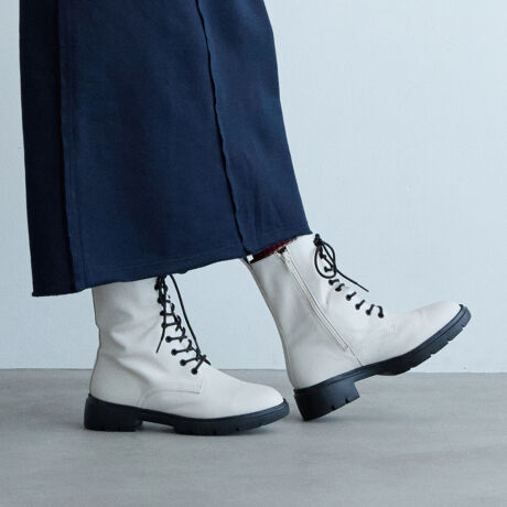 [^:AO-10255]yGORE-TEX | SV^JWA[XAbvu[czEɂ₳@\B1.IWǐC^݌v@䑤ɂƂIWǐC^݌vőT|[gB2.̌^T|[g~@̌^T|[g~͑A[`ւ̃tBbgǋB@O\ŁANbVƑϋvɗǂE.V.A.fނ̗pB3.炩݌v@C̓ɂ̓X|WW[Wfނ̗pB̂炩ǋBEECYF3.EBE炩ȋvgpBE~̂ܐ无ɏL@MOFF̗pBEϋvhƓ˔炩GORE-TEXt@uNXCjOiށjɍ̗pAJ̓ł̓łAhCɕۂAKȌCB