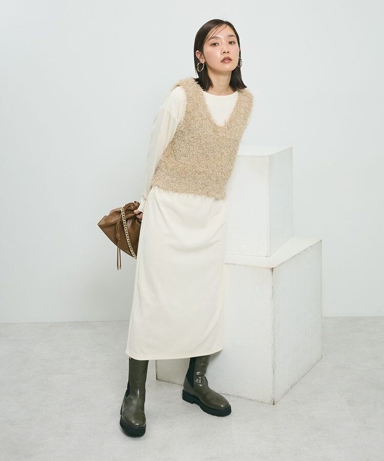 ⭐︎新品⭐︎ LARUTA リブニットワンピース×フェザーベストセット　クールネック LARUTA リブニットワンピース×フェザーベストセット ワンピース