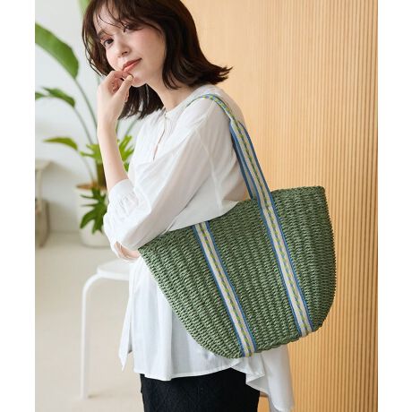 [^ԁF06000762400]i`ȕ͋C͓IȃJSobOB炵ۂ݂̂tHɃ`[t̃nhڂ䂭ANZgvX܂B|PbgtŎg̗ǂ͓IBfC[ɂ͂񃊃][gV[ɂ􂷂邨߂̃ACełBfp摜́A̓ŐFČꍇ܂Bg̃j^[ɂďi̐FČꍇ܂B