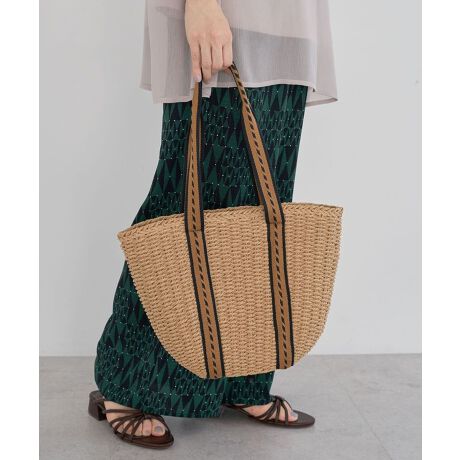 [^ԁF06000762400]i`ȕ͋C͓IȃJSobOB炵ۂ݂̂tHɃ`[t̃nhڂ䂭ANZgvX܂B|PbgtŎg̗ǂ͓IBfC[ɂ͂񃊃][gV[ɂ􂷂邨߂̃ACełBfp摜́A̓ŐFČꍇ܂Bg̃j^[ɂďi̐FČꍇ܂B