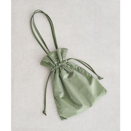 [^ԁF06000764400]̂xAfނŃJWAɎdĂg[gobOBV}Olbgdlŉו̏oꂪ₷A[ɕ֗ȓ|Pbgt̃fUCłBJi΋В^ɂȂ2WAYdlBۂ郏ChȃTCYŃfC[͂񐄂ɂ߂łBfp摜́A̓ŐFČꍇ܂Bg̃j^[ɂďi̐FČꍇ܂B