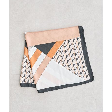 [^ԁF06000856000]}`J[̊􉽊wڂ䂭vgXJ[tBVL[^b`̊炩ȑfނ㎿A悢TCYŎg̗ǂfUCłBwAANZT[ƂăX^CÕANZggɂ҂BV[킸fC[ɂyݒ܂Bfp摜́A̓ŐFČꍇ܂Bg̃j^[ɂďi̐FČꍇ܂B