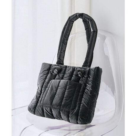 [^ԁF06000983300]VCj[ȃLeBOfނڂ䂭obOBC|Pbg͓V}Olbgdlő傫JAו̏o₷fUCłBO|Pbgɉ⌮TbƎo₷|PbgtŎgQBR[fBl[g̃ANZgƂĂ􂷂邨߂̃ACełBfp摜́A̓ŐFČꍇ܂Bg̃j^[ɂďi̐FČꍇ܂B