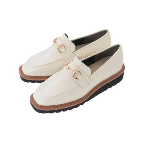 [^ԁF06001005700]߂fނŏiɎdĂ[t@[B̃fUCq[ڂ䂫AƔbOCo܂BS[h̃rbgvXBJWA炫ꂢ߃X^C܂ŕLt@bVɍ킹₷AOV[Y􂷂邨߂̃ACełBfp摜́A̓ŐFČꍇ܂Bg̃j^[ɂďi̐FČꍇ܂B