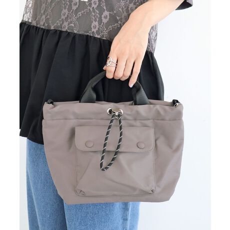 [^ԁF06001007700]RpNg{fBŎg̗ǂiCfނ̃g[gobOB֗ȃtg|Pbg2WAYgp\ȃV_[xgtȂ̂|CgłBԌ̃h[R[hiΊۂ݂̂VGbgɃAW\ɁB킹V[ɂĎgςĊy߂ėp̍ACełBfp摜́A̓ŐFČꍇ܂Bg̃j^[ɂďi̐FČꍇ܂B