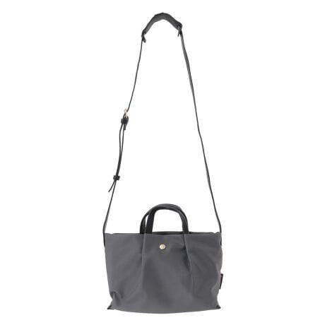 [^ԁF06001006900]H{C[W[PAfނ̃V_[obOBtFCNU[gݍ킹邱ƂŕiǂdグigɍœKȃfUCłB^bNANZg{RpNgȃtHŌobhtV_[̌ygp|CgBCƂĂ͂ATuobOhĂxǂ߂̃ACełBfp摜́A̓ŐFČꍇ܂Bg̃j^[ɂďi̐FČꍇ܂B