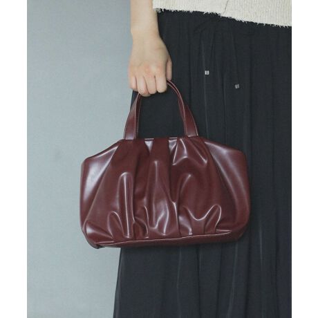 [^ԁF06000897100]^bNH{NVƂfފȃ{XgobOBOoxgtŃV_[obOƂĂg2WAYdl͓IłBV[Y[h܂VbNȃJ[WJɂځB|Pbgtŏ[oAgQȂ߂̃ACełBfp摜́A̓ŐFČꍇ܂Bg̃j^[ɂďi̐FČꍇ܂B