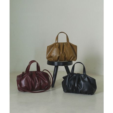 [^ԁF06000897100]^bNH{NVƂfފȃ{XgobOBOoxgtŃV_[obOƂĂg2WAYdl͓IłBV[Y[h܂VbNȃJ[WJɂځB|Pbgtŏ[oAgQȂ߂̃ACełBfp摜́A̓ŐFČꍇ܂Bg̃j^[ɂďi̐FČꍇ܂B