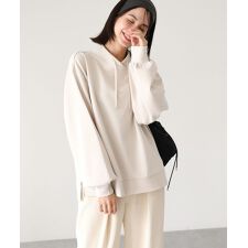 グリーンパークス(Green Parks)のダンボール抜け衿プルオーバー