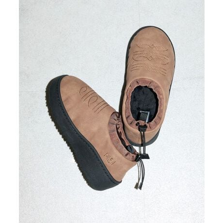 [^ԁF06000928600]MEIƃR{[VlXȃX^CɃ}b`V[YoBtBbĝ闚SnőgݍރbNV[YBbɎ{ꂽhJXeb`fUCIȖ͂o܂BAbp[͊炩Ȏ̃[gnAɂ͏_炩ȃ{At@[n̗pBhXgR[hdl݂̎Ȓ߂ŃfC[Xɂ͂AAEghA◷s܂ŕL􂵂Ă閜\ȃACełBfp摜́A̓ŐFČꍇ܂Bg̃j^[ɂďi̐FČꍇ܂B