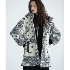 グリーンパークス(Green Parks)の■ESCAR ペイズリーボアフードコート