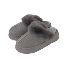 グリーンパークス(Green Parks)の・minia フェイクムートンサンダル