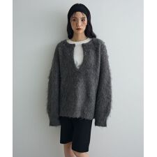 アンリエットミュゼ(AnriettMusee)の前後2wayキーネックシャギーニット