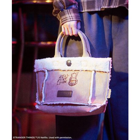 [^ԁF06001193800]~lgJȂł͂̏㎿tFCNU[ŎdグNetflixV[YuXgW[EVOX m̐E v~uMINNETONKAvR{[VobOBgbvɂӂ̃{Afނ킹V[Yiȕ͋C͓IȃfUCłBtgɎ{LN^[ShJ⃌U[^OIWieB̂ANZgB}`t̎g̗ǂtHŕigɂd󂷂邨߂̃ACełBfp摜́A̓ŐFČꍇ܂Bg̃j^[ɂďi̐FČꍇ܂B