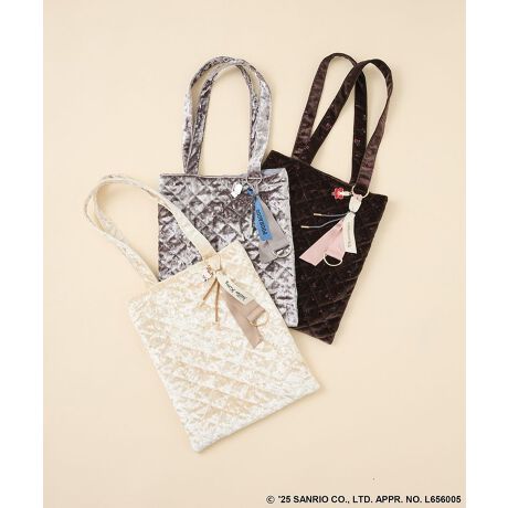 [^ԁF06001220900]Sanrio characters ~ Green Parks炵`[ƃ{ANZg|Cg̃g[gobOBgĥxALeBOn݊グĂ镁igɍœKȂЂƕiłB|\Ȓ߂̎ƃXNGAtbg̎g̗ǂfUCBVvŃX^COɍ킹₷AlXȃV[ŏd󂷂邨߂̃ACełBfp摜́A̓ŐFČꍇ܂Bg̃j^[ɂďi̐FČꍇ܂B