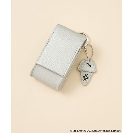 [^ԁF06001220700]Sanrio characters ~ Green ParksobOX}zV_[ɂWCgoRpNgȃ}`P[XB㎿̂郌U[fނŃJWA߂Atbvt̎gǂdl|CgłBbvȂǂ[octHŃCNɂ֗ȃ~[tBLN^[`[CȂh鈤炵fUC͂łBfp摜́A̓ŐFČꍇ܂Bg̃j^[ɂďi̐FČꍇ܂B